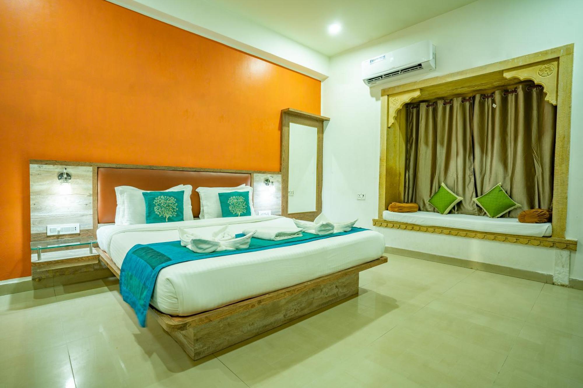 Hotel Marina Mahal With Swimming Pool Джайсалмер Экстерьер фото